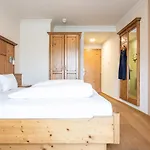 Zum Hirschen 3* Имст
