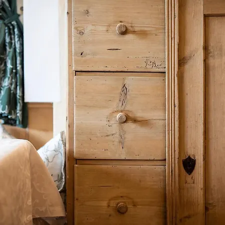 Zum Hirschen Hotel 3*