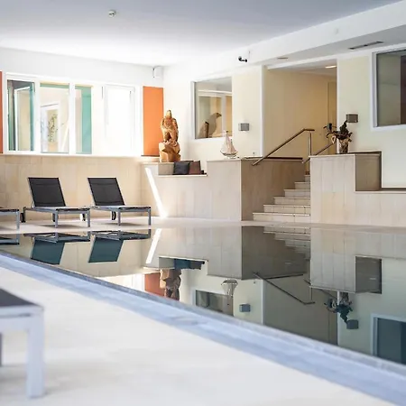 Zum Hirschen Отель 3*