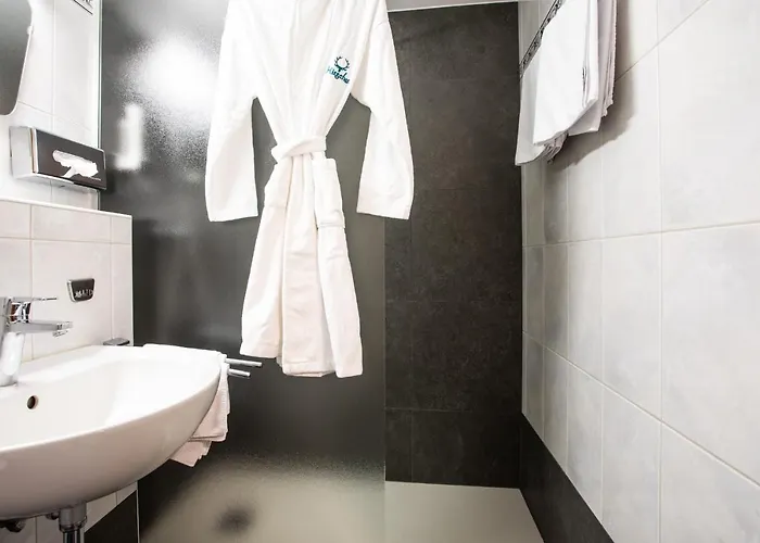 ホテル Zum Hirschen