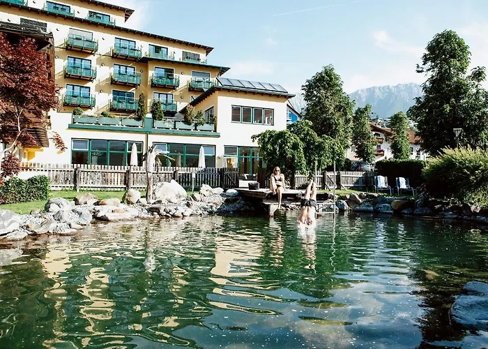 Zum Hirschen Hotel 3*