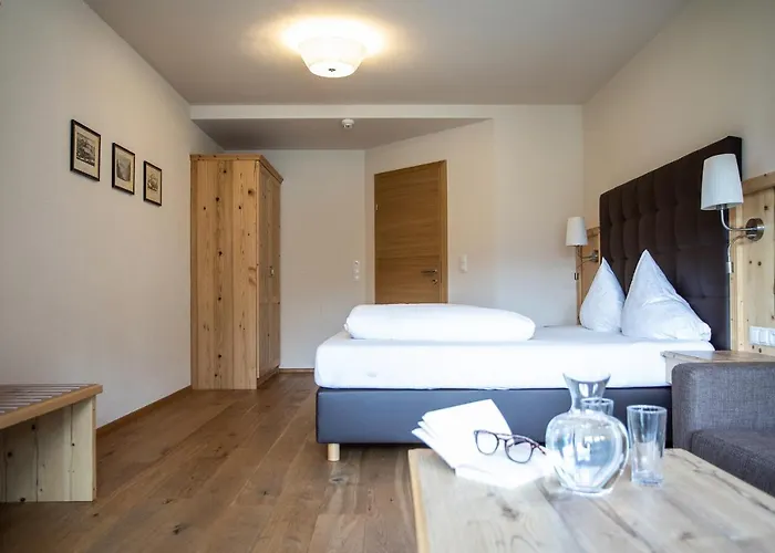 Zum Hirschen Hotel Imst