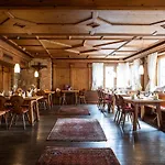Zum Hirschen Hotel