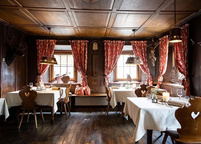 Zum Hirschen Hotel 3*